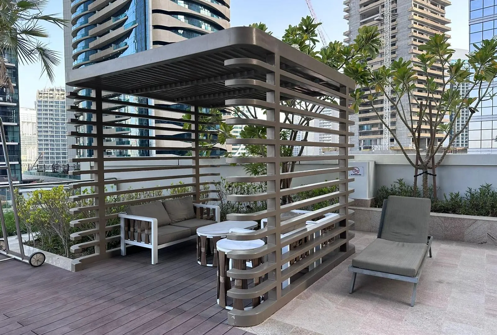 Modern Comfort1Br Rp Heights 5-Min Dubai Mall Apartment