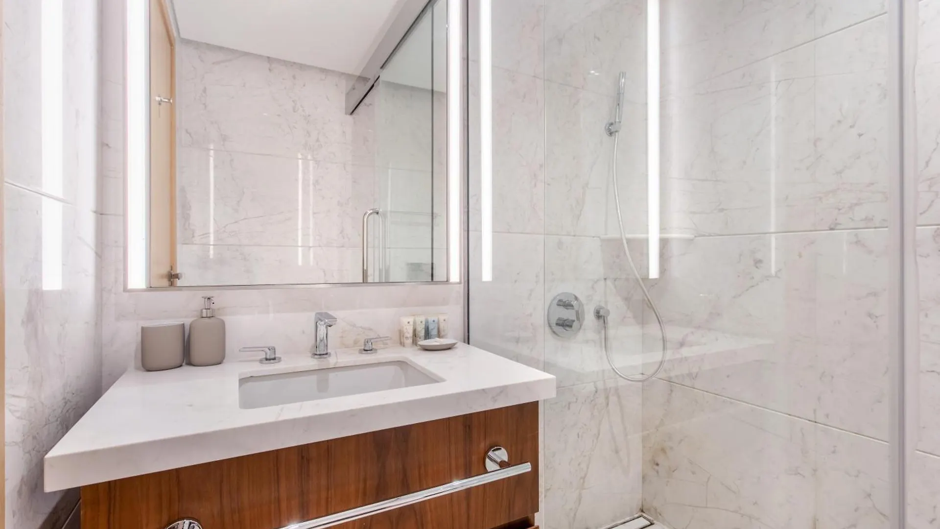 Apartment Modern Comfort1Br Rp Heights 5-Min Dubai Mall United Arab Emirates
