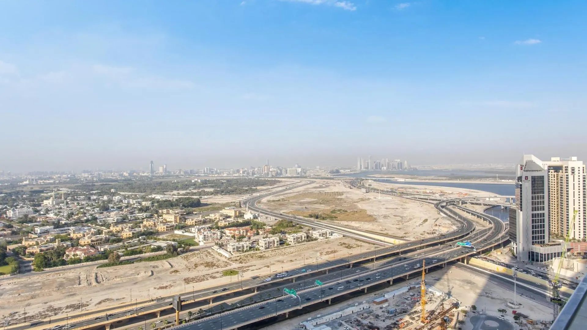 Apartment Modern Comfort1Br Rp Heights 5-Min Dubai Mall